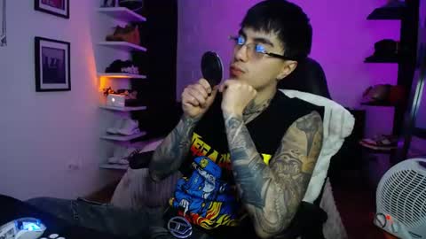 zac_muller1 online show from July 28, 5:04 am