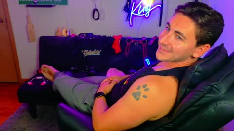 Zach Rhyder online show from July 30, 2:11 am