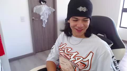 zackss_player online show from October 13, 8:26 pm