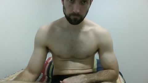 zackv26 online show from March 28, 12:33 am