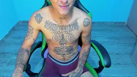 BiG Zafiro online show from February 13, 11:37 am