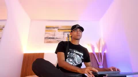 Zander online show from June 23, 1:37 pm