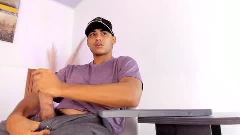 Zander online show from February 4, 12:44 pm