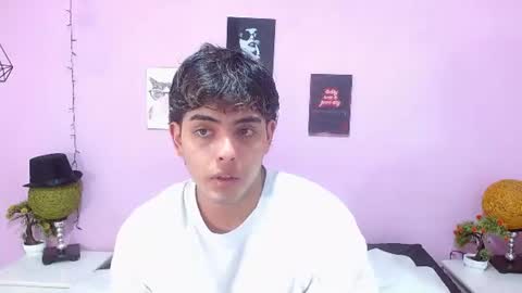 zayne lyon online show from July 27, 11:39 am