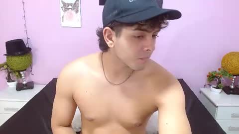 zayne lyon online show from July 28, 12:48 pm