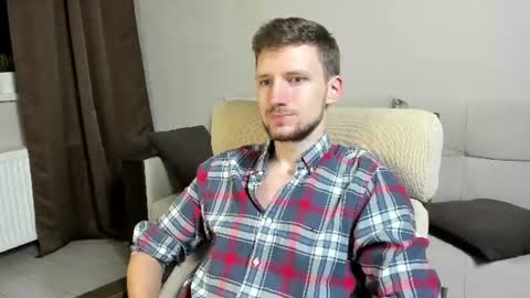 Andrew online show from August 2, 7:56 pm