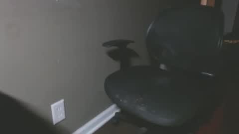 Snapshot of zerozero5555 chatting on March 1, 1:43 am bambi cumslut online show from March 1, 1:43 am