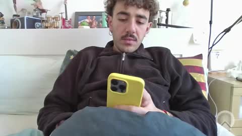 zeta214 online show from February 6, 12:13 pm