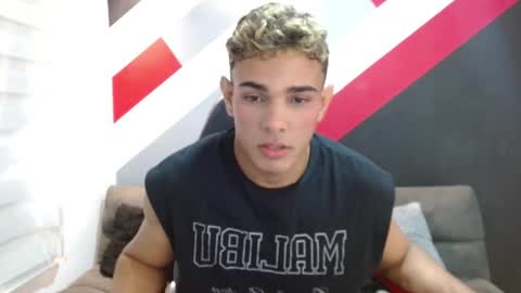 Zeth online show from December 2, 5:38 pm