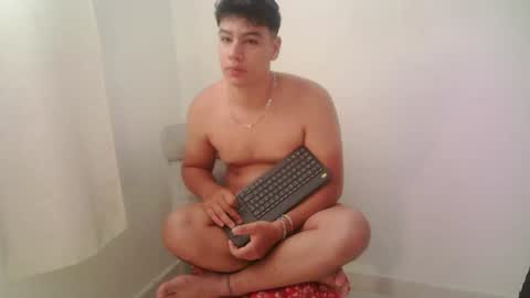 zeus_183 online show from July 26, 1:08 pm