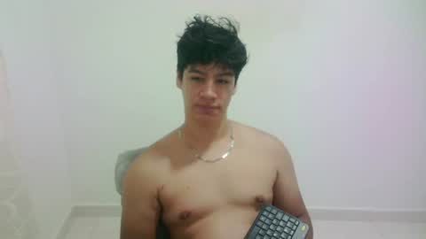 zeus_183 online show from July 22, 10:29 am