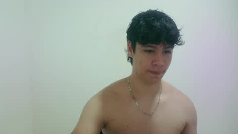 zeus_183 online show from March 30, 1:50 am