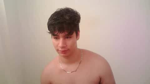 zeus_183 online show from January 16, 4:10 pm