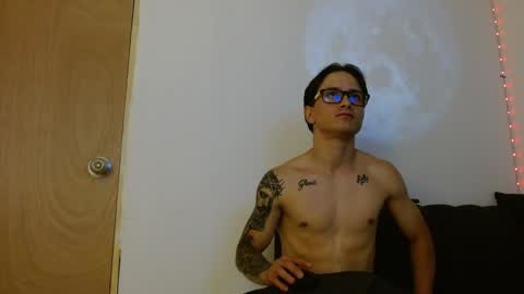 zeus online show from April 25, 1:41 pm