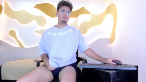 zeustrys online show from July 28, 3:21 pm