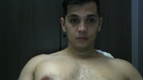 zoro_00 online show from June 29, 12:39 am