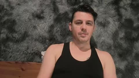 Artnoyz Shower online show from October 23, 9:40 pm