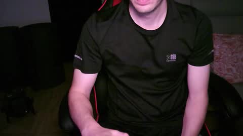 Snapshot of zyriosben chatting on October 15, 9:39 am zyriosben online show from October 15, 9:39 am