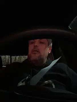 Snapshot of tank32s chatting on December 14, 9:07 am tank32s online show from December 14, 9:07 am