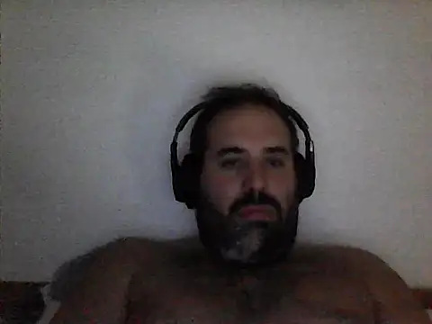 Snapshot of The_Masterxxx14 chatting on October 7, 2:43 pm The Masterxxx14 online show from October 7, 2:43 pm