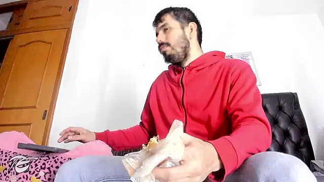 JohanyLatino online show from December 16, 2:47 am