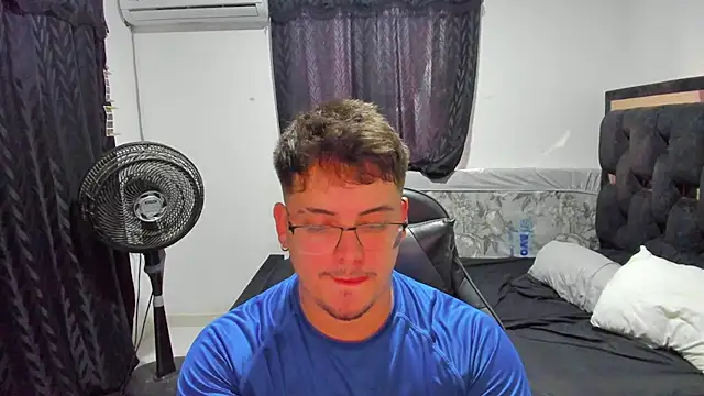 TylerMiuller online show from December 15, 10:18 pm