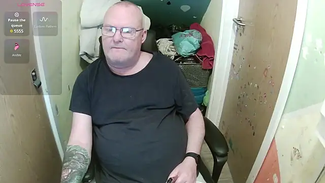 FriendlyDave online show from March 4, 1:17 pm