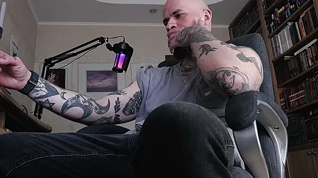 FindomJason online show from April 1, 6:15 am