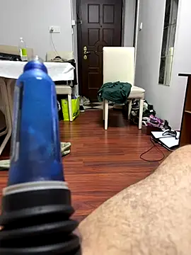 strange6696 online show from December 4, 10:06 pm