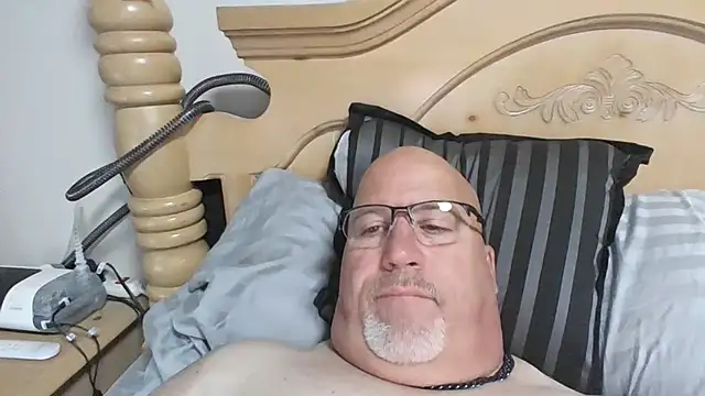 Bigbear0563 online show from October 28, 3:36 pm