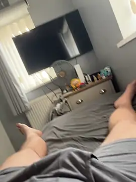 Just averagelad online show from September 24, 8:35 am