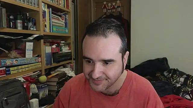 curiosillo83 online show from April 18, 7:07 pm