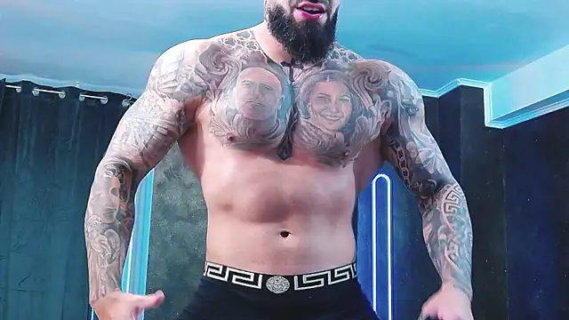 masterkingofmusclee online show from December 9, 8:22 am