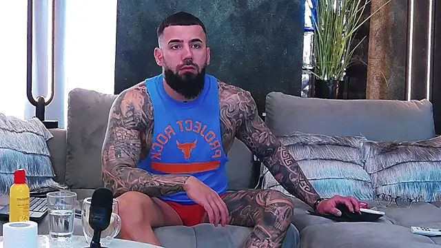 masterkingofmusclee online show from March 21, 8:28 am