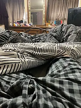 Snapshot of daddddddddyyyy chatting on February 16, 2:54 pm daddddddddyyyy online show from February 16, 2:54 pm