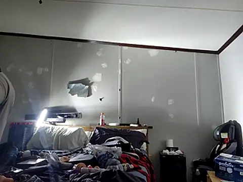 Bi curious86 online show from April 13, 5:19 am