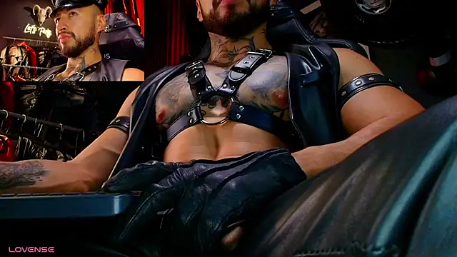 billyMayer  online show from March 25, 6:12 pm