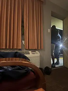 Stressreliever82 online show from March 21, 8:19 am