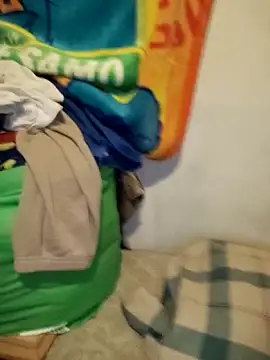 Renooo04 online show from March 27, 11:27 pm