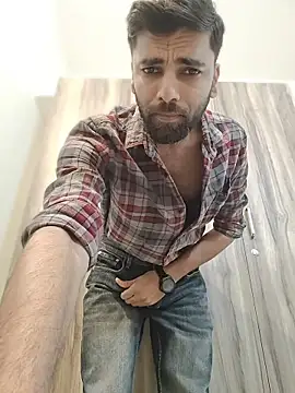 18 couple sex online show from August 2, 9:07 am
