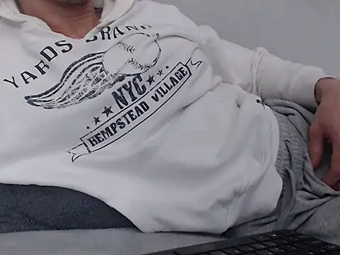 MikeyMaXXX online show from March 1, 12:32 am