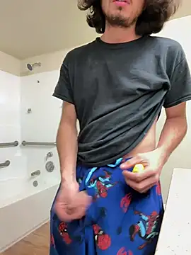 demonslayerr999 online show from March 22, 7:57 am