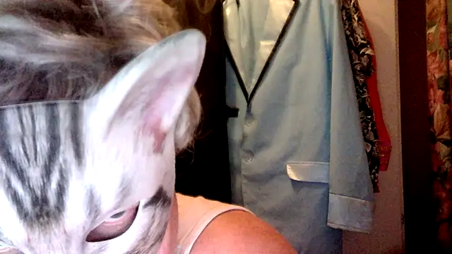 Sigorius online show from February 2, 2:54 am