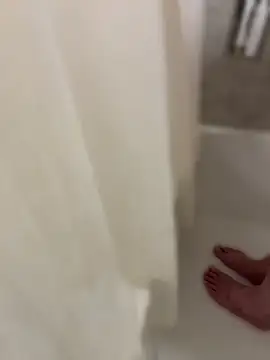 bigdeal698 online show from April 15, 9:09 am