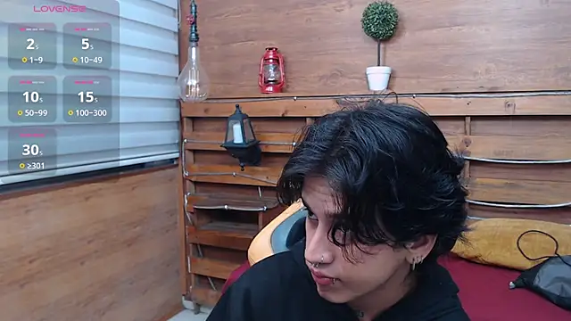 alex 477 online show from March 4, 12:01 pm