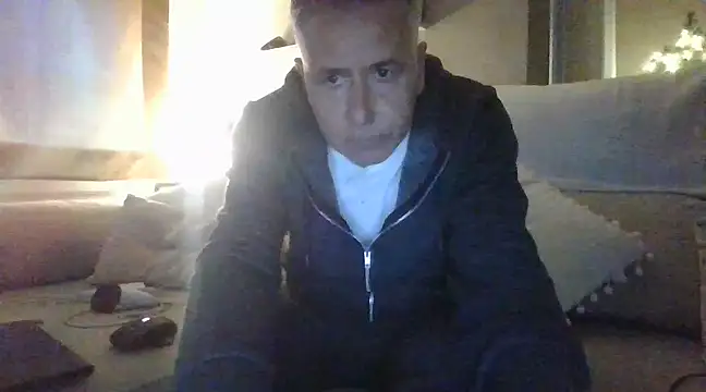 Snapshot of fransexdol chatting on December 8, 5:22 pm fransexdol online show from December 8, 5:22 pm
