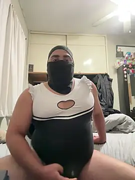 Snapshot of babykayla972 chatting on February 8, 3:53 pm babykayla972 online show from February 8, 3:53 pm