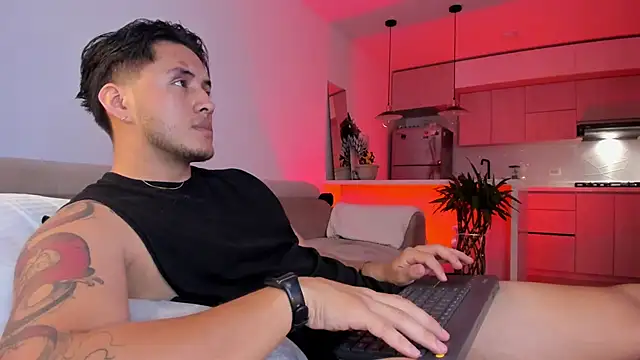 Snapshot of Chriskyle_ chatting on September 25, 12:09 am Chriskyle  online show from September 25, 12:09 am