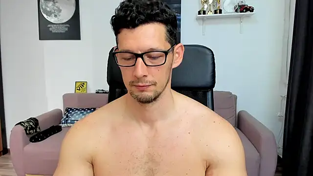 BrutusK08 online show from May 27, 6:43 am