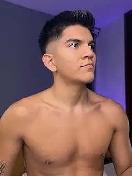 santiago 01 online show from February 6, 11:34 pm